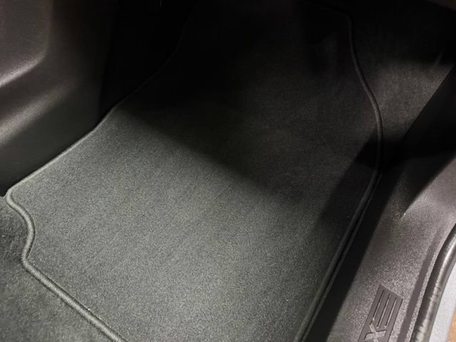 Used 2024 Chevrolet Equinox LS w/ Driver Confidence II Package FWD image 28