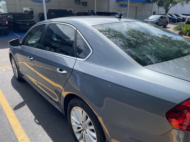 Used 2016 Volkswagen Passat 1.8T SE w/ Lighting Package FWD image 7
