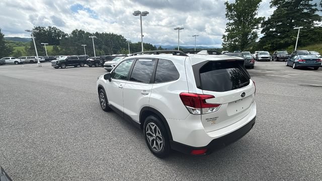 Used 2023 Subaru Forester Premium AWD/4WD image 6
