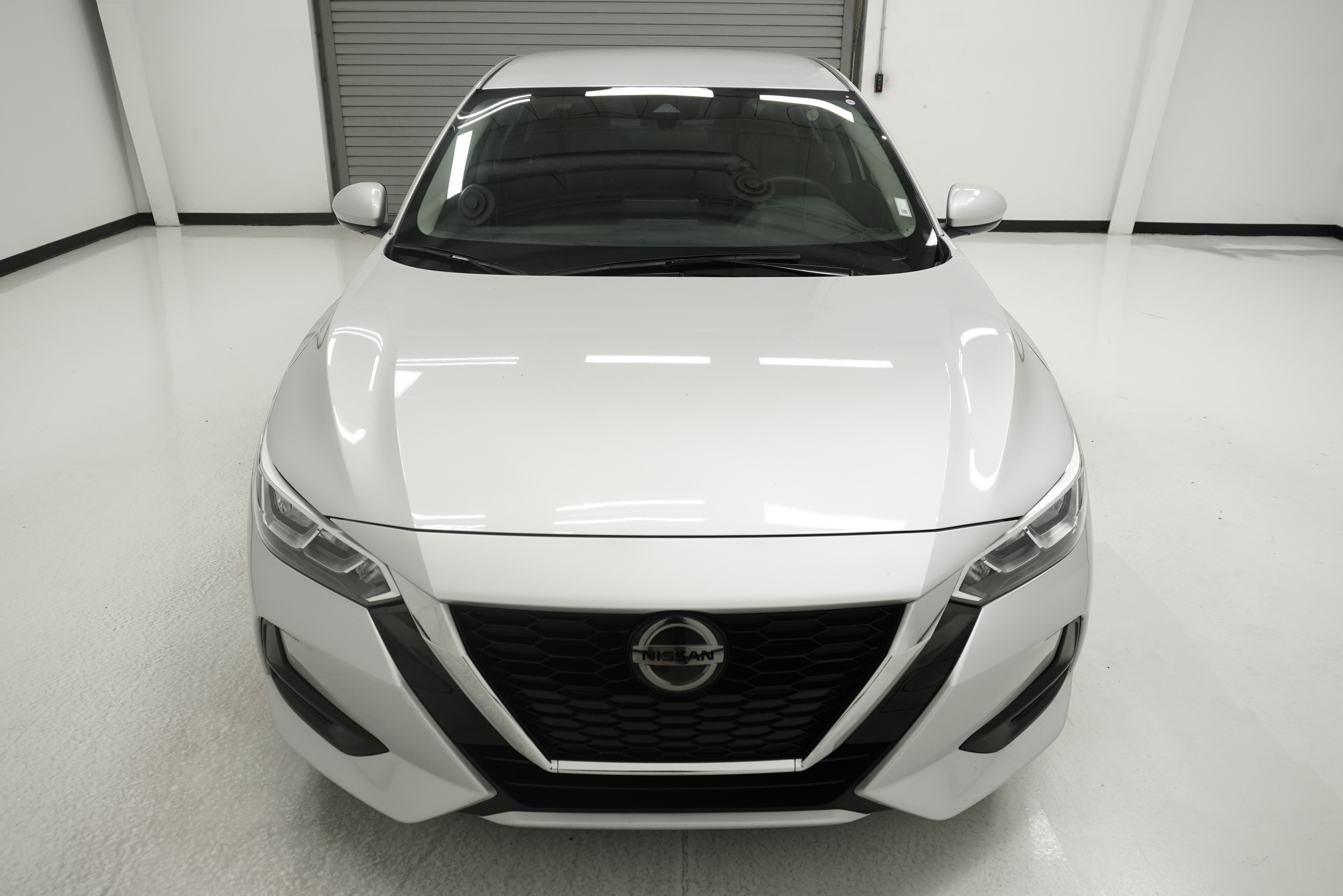 Used 2023 Nissan Sentra SV FWD image 2