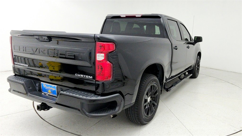 Used 2023 Chevrolet Silverado 1500 Custom image 6