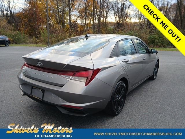 Used 2023 Hyundai Elantra SEL FWD image 6