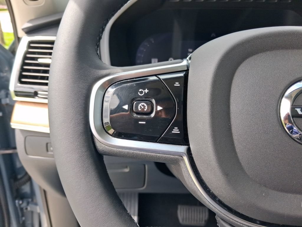 Used 2023 Volvo XC90 B5 Plus w/ Protection Package Premier AWD/4WD image 19