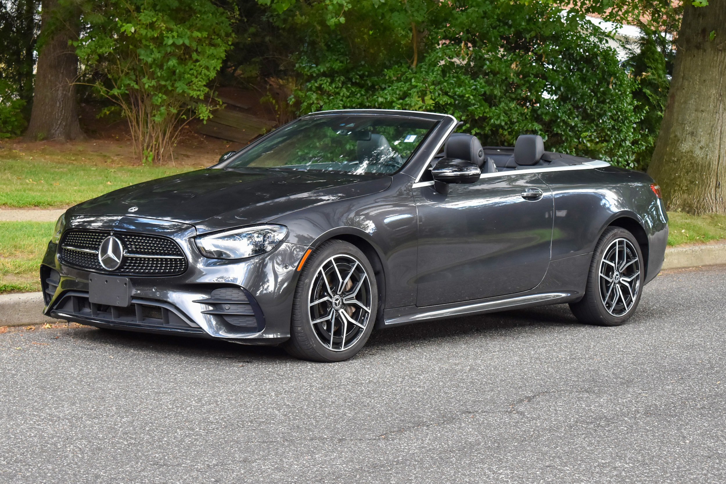 Used 2021 Mercedes-Benz E 450 4MATIC Cabriolet w/ AMG Line image 2