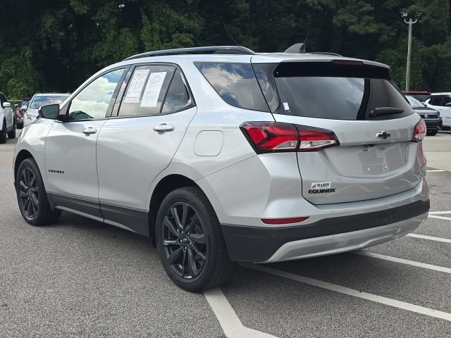 Used 2022 Chevrolet Equinox RS w/ LPO, Floor Liner Package FWD image 3