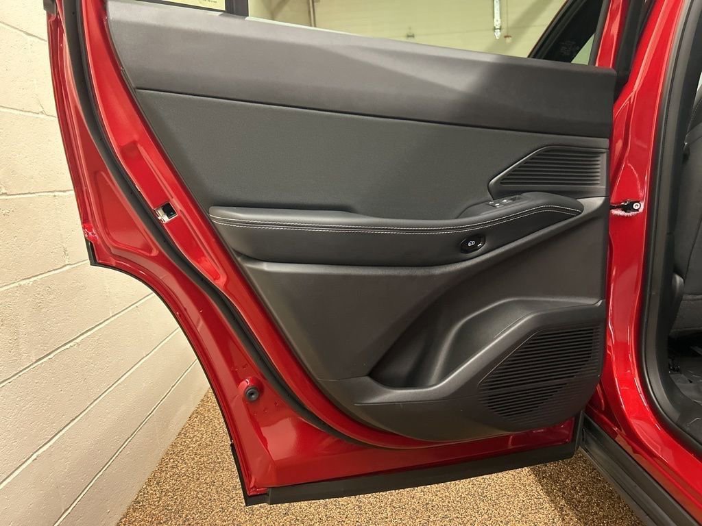 New 2026 Jeep Cherokee Laredo image 14