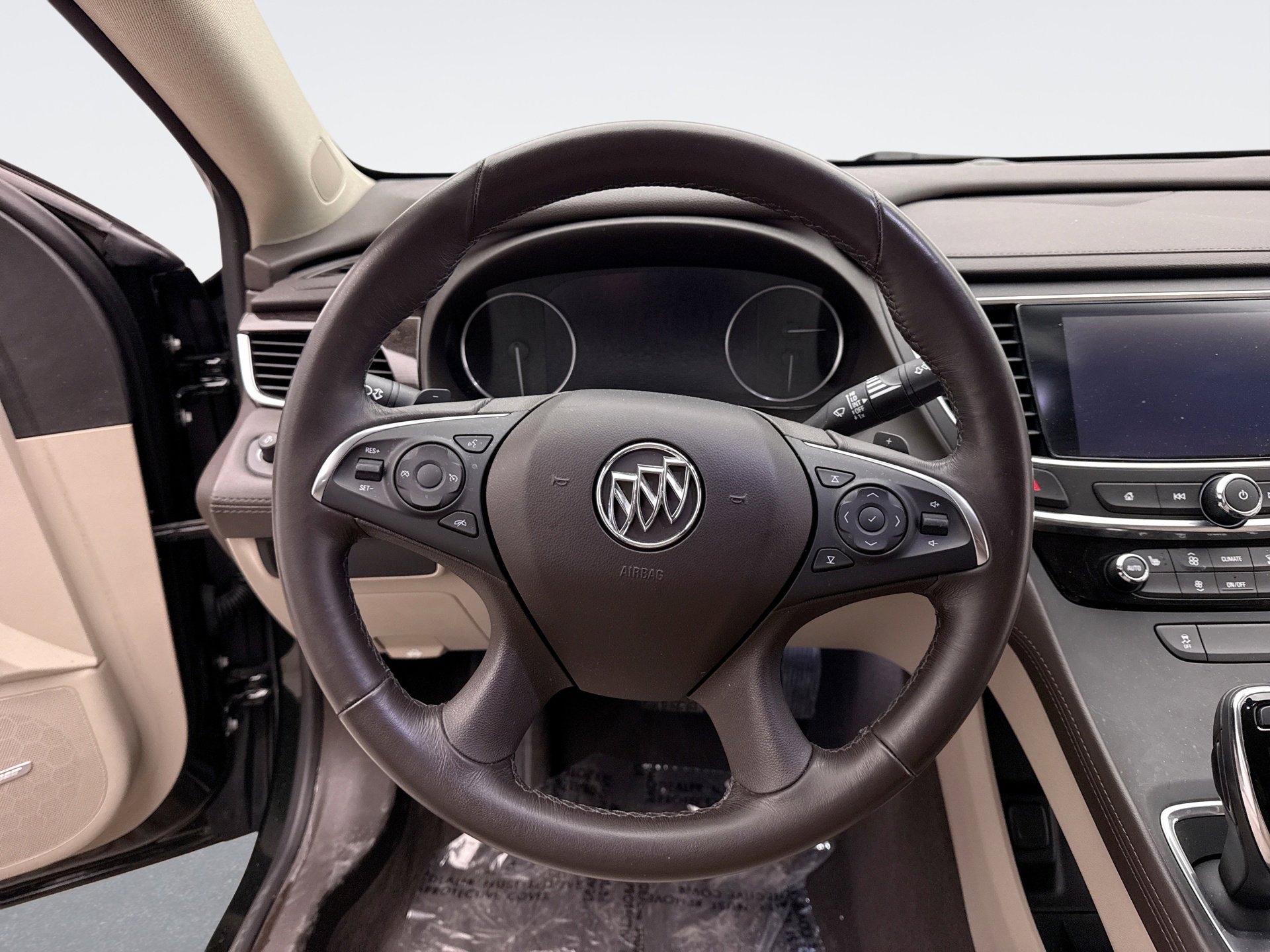 Used 2017 Buick LaCrosse Essence w/ Sights and Sounds Package image 12