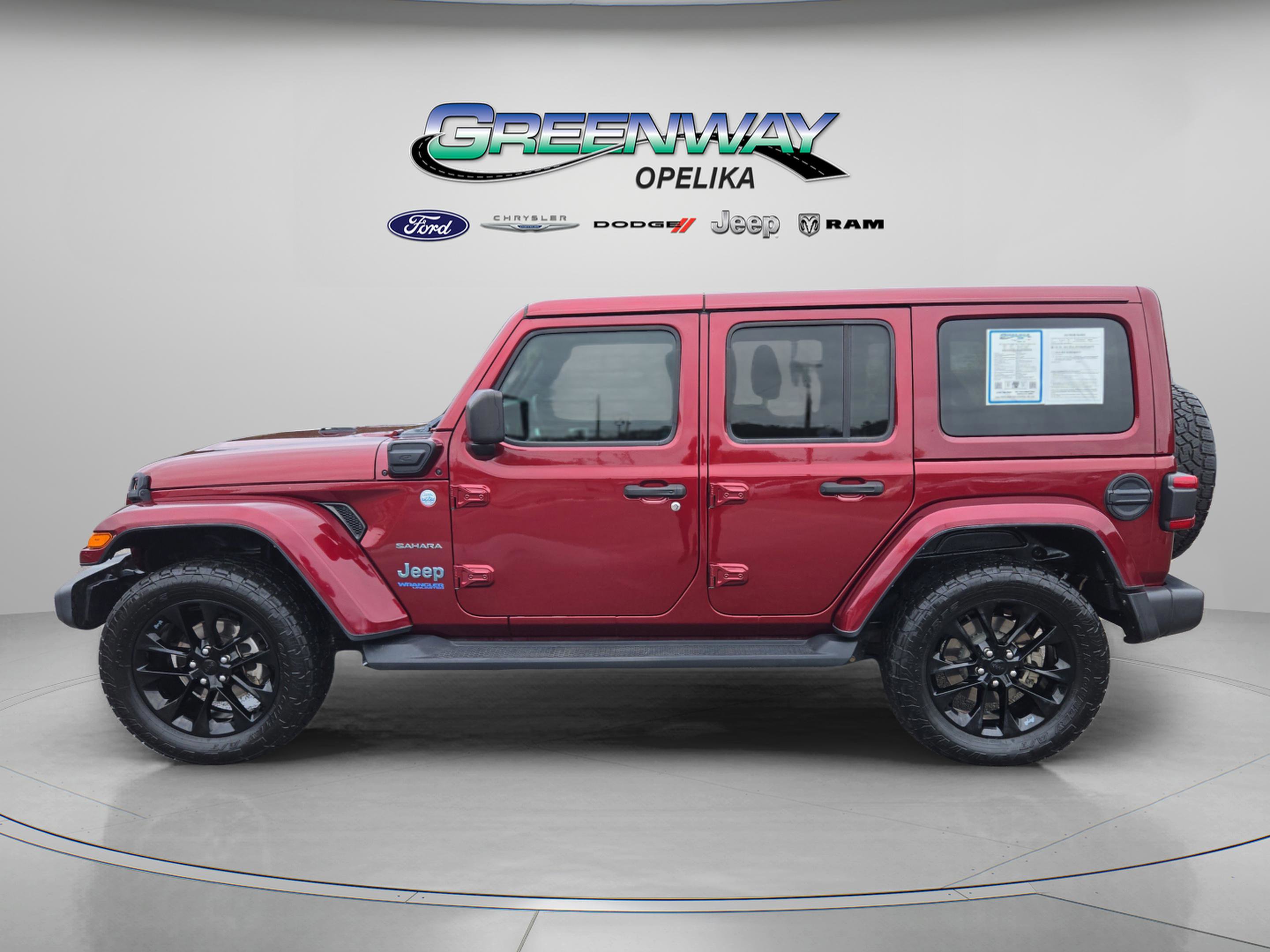 Used 2021 Jeep Wrangler Unlimited Sahara w/ Cold Weather Group image 4