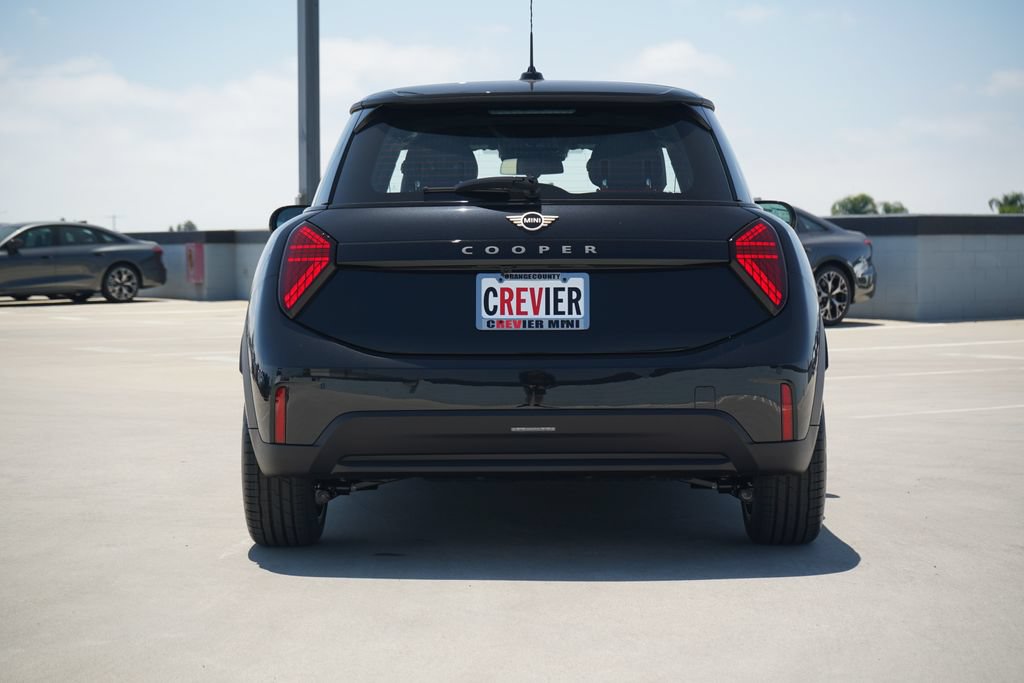 New 2026 MINI Cooper 2-Door Hardtop FWD image 4