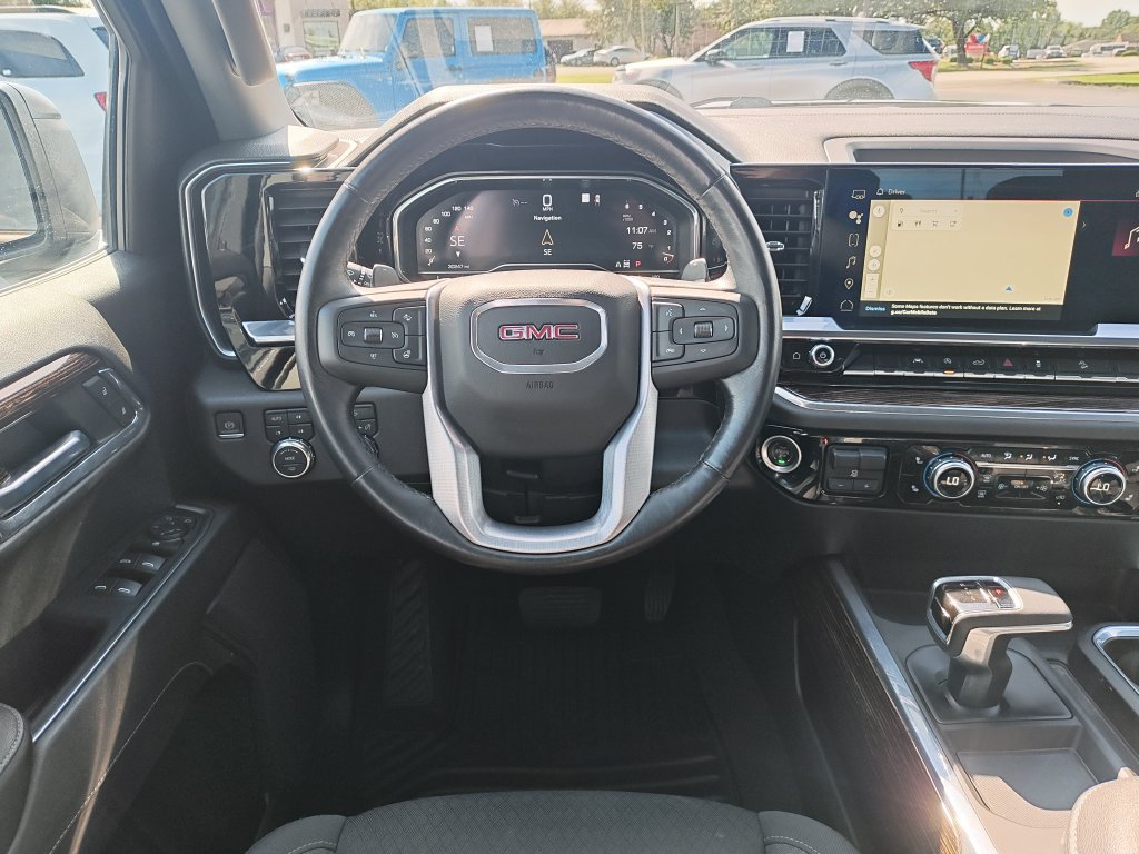 Used 2023 GMC Sierra 1500 Elevation w/ X31 Off-Road Package AWD/4WD image 16