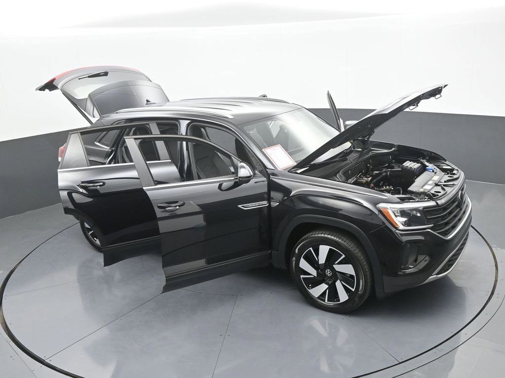 Used 2024 Volkswagen Atlas Cross Sport SE image 69