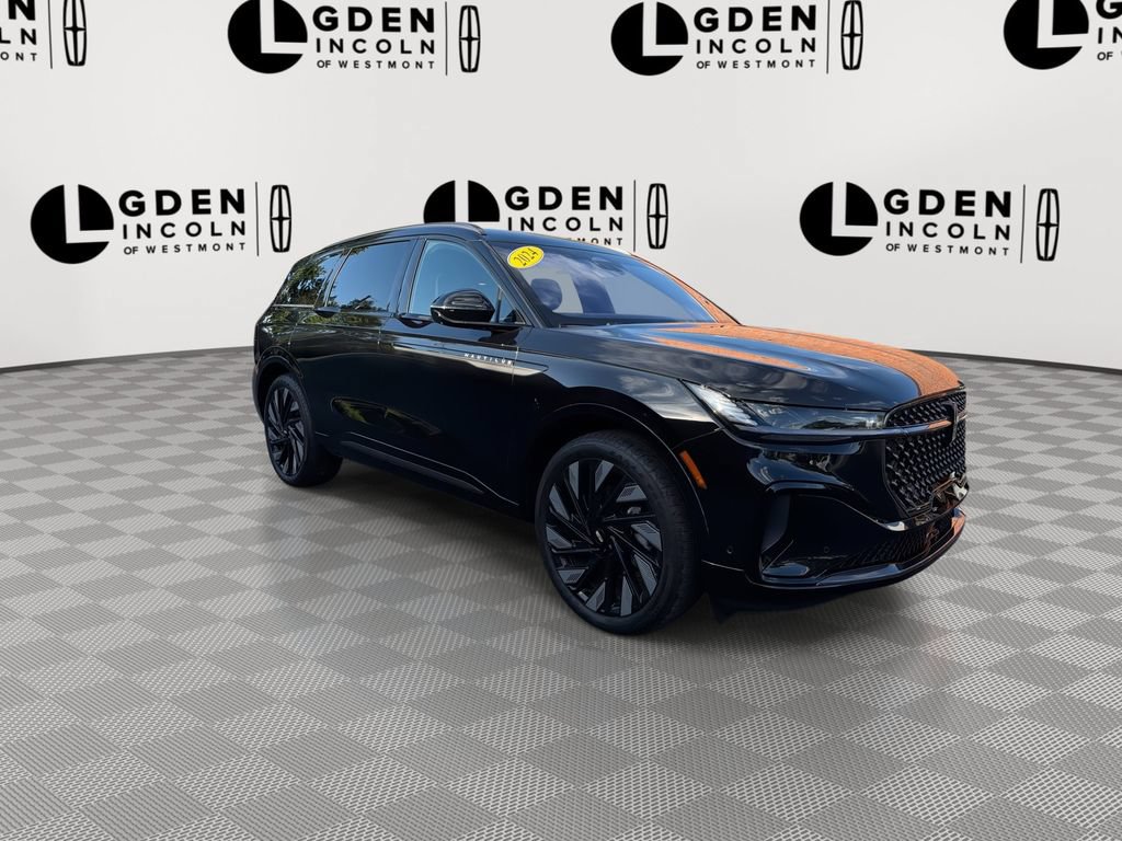 Used 2024 Lincoln Nautilus Reserve w/ Equipment Group 202A AWD/4WD image 2
