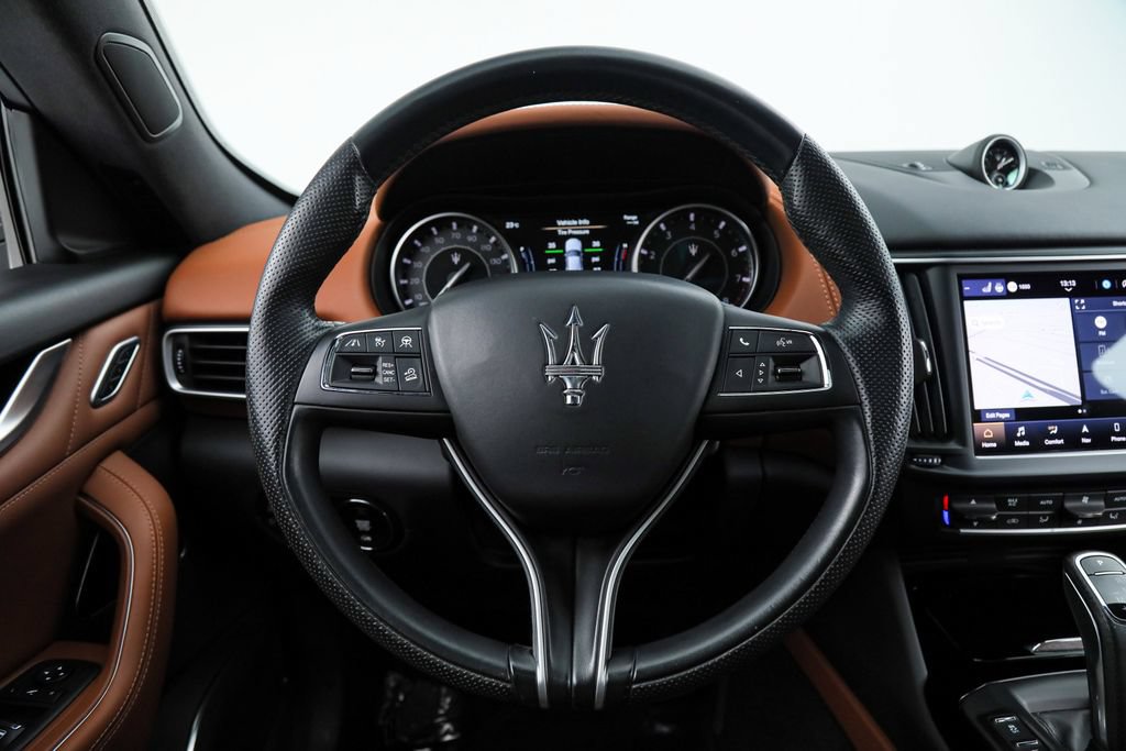 Certified 2023 Maserati Levante GT AWD/4WD image 17