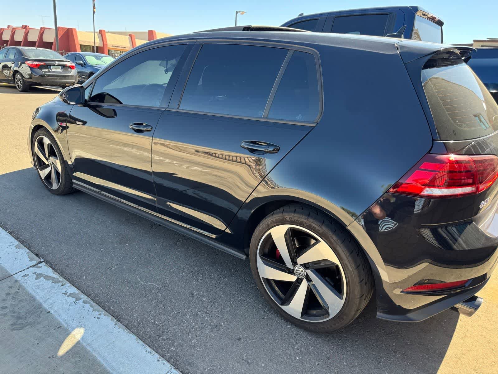 Used 2020 Volkswagen GTI SE FWD image 6