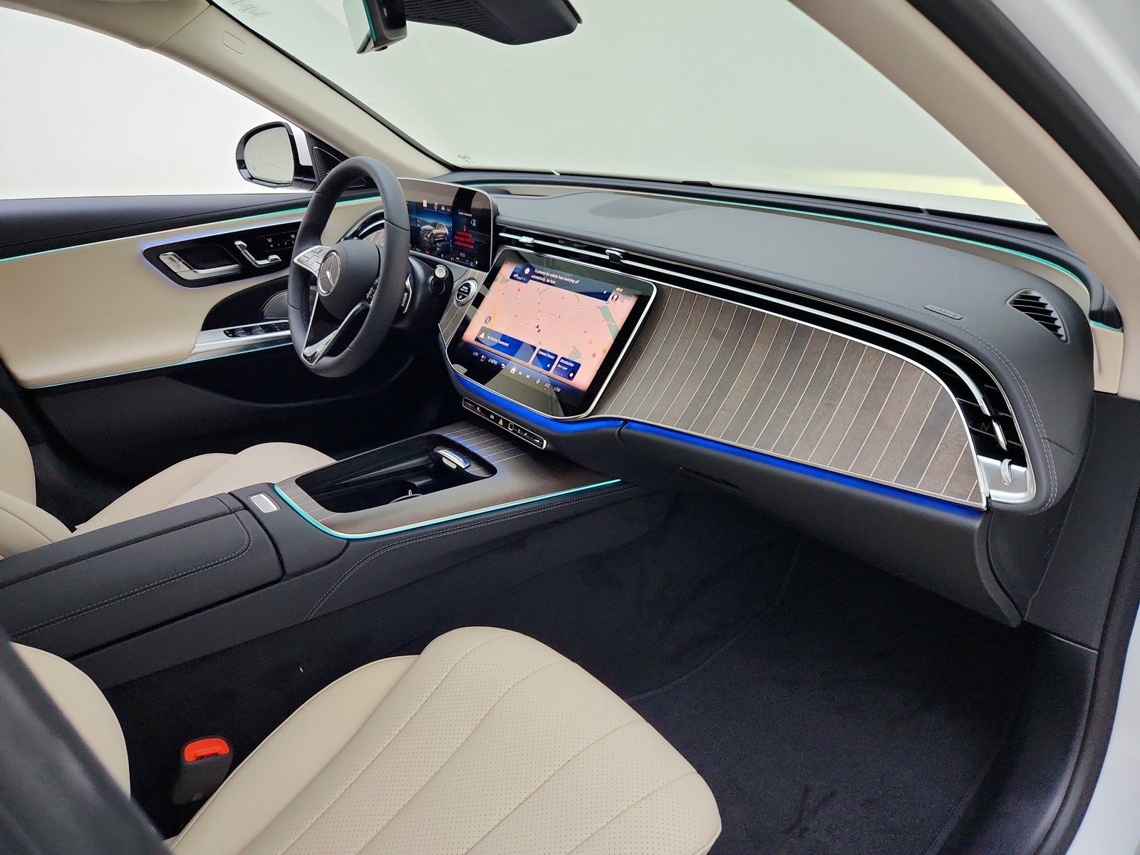 New 2026 Mercedes-Benz E 450 4MATIC Sedan image 19