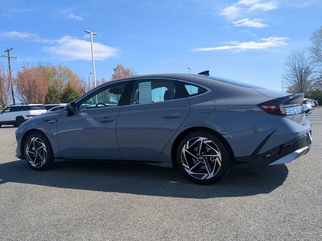Used 2024 Hyundai Sonata SEL w/ Convenience Package image 6