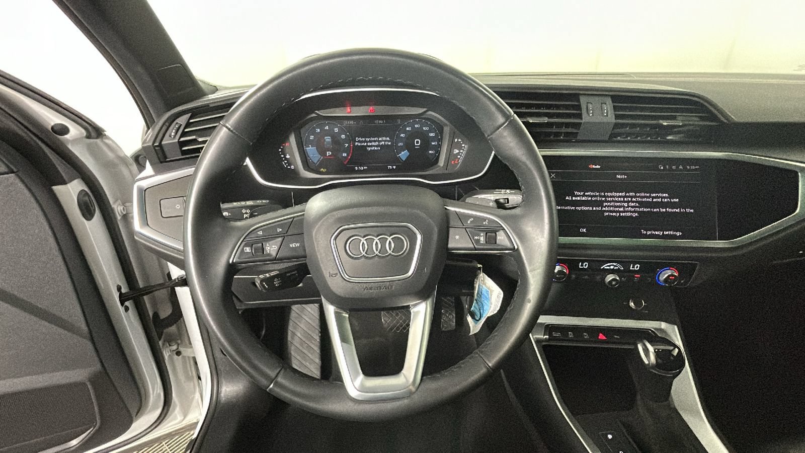 Used 2025 Audi Q3 2.0T Premium AWD/4WD image 15