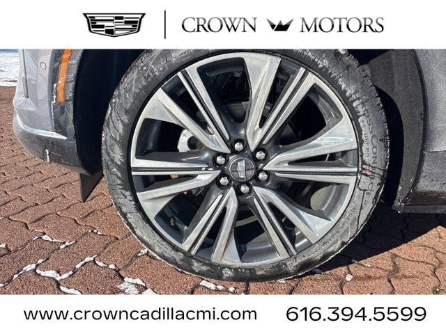 New 2026 Cadillac Optiq Luxury 2 image 4