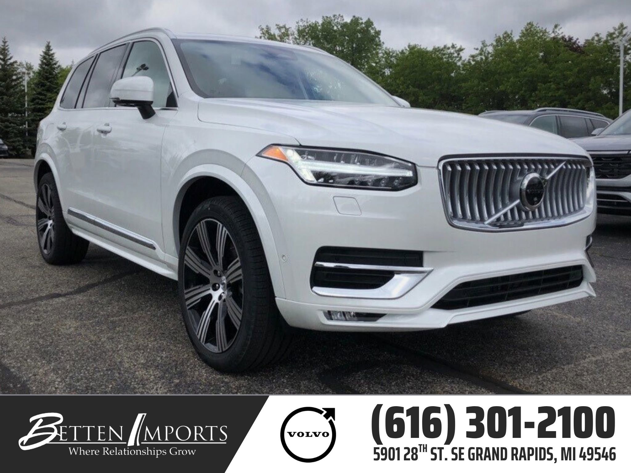 New 2025 Volvo XC90 B6 Plus w/ Protection Package Premier