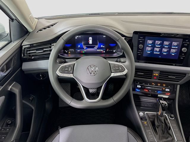 New 2026 Volkswagen Jetta SE FWD image 23