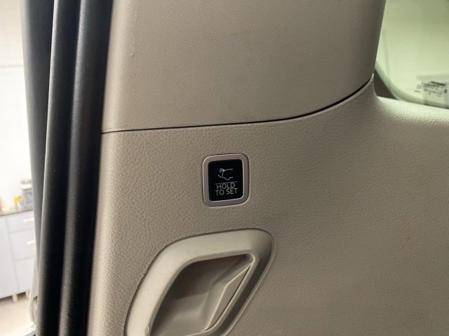 Used 2024 Jeep Wagoneer Series II image 10