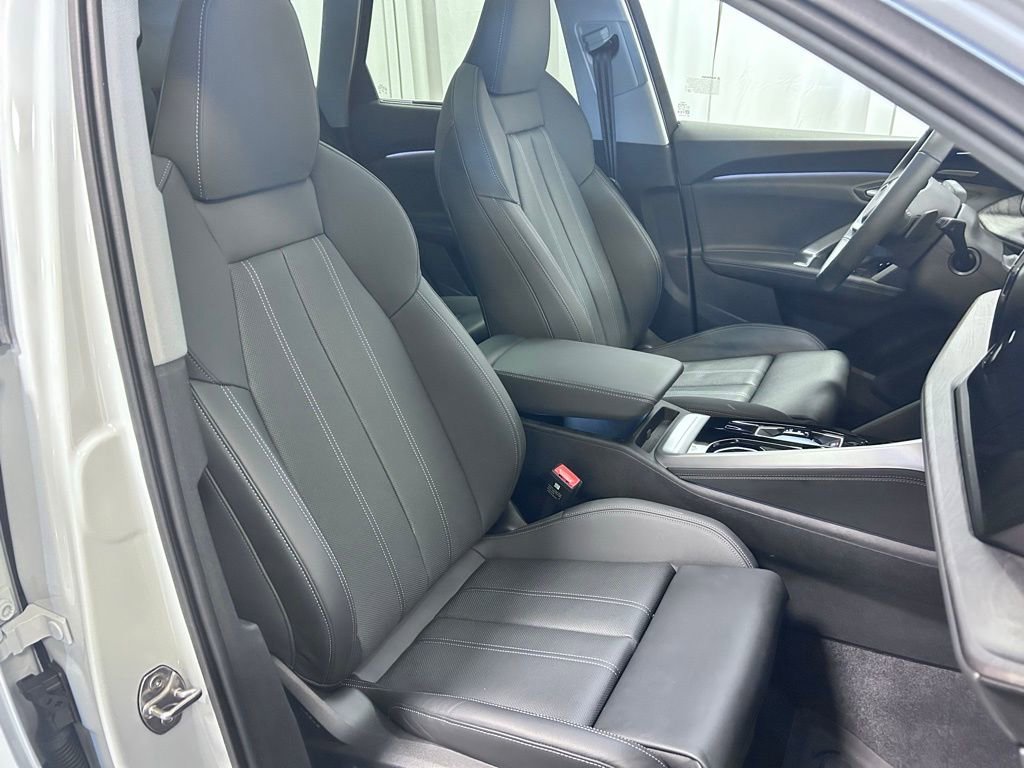 Used 2025 Audi Q5 Premium Plus w/ Premium Plus AWD/4WD image 21