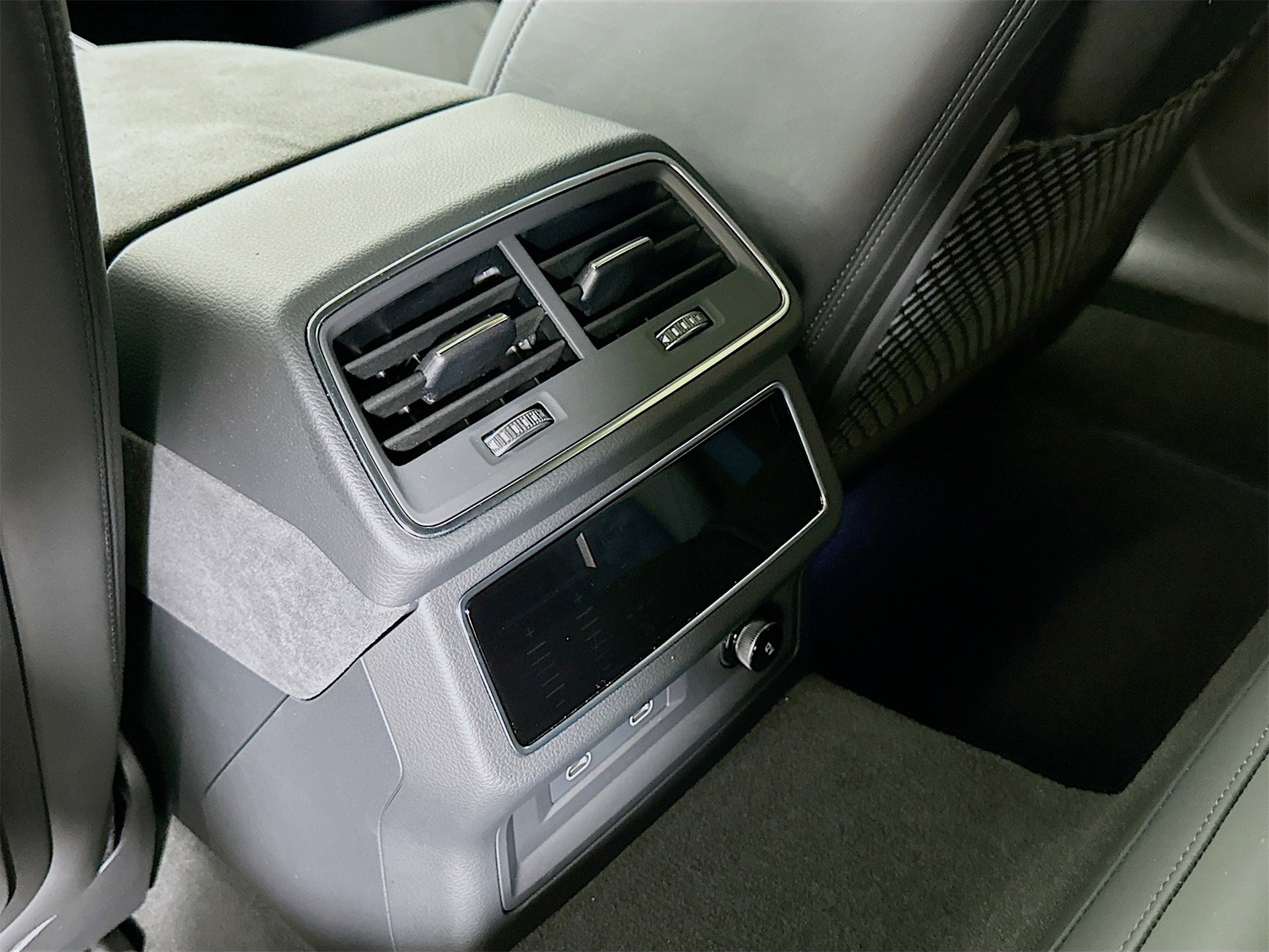 Used 2024 Audi RS 7 Performance image 28