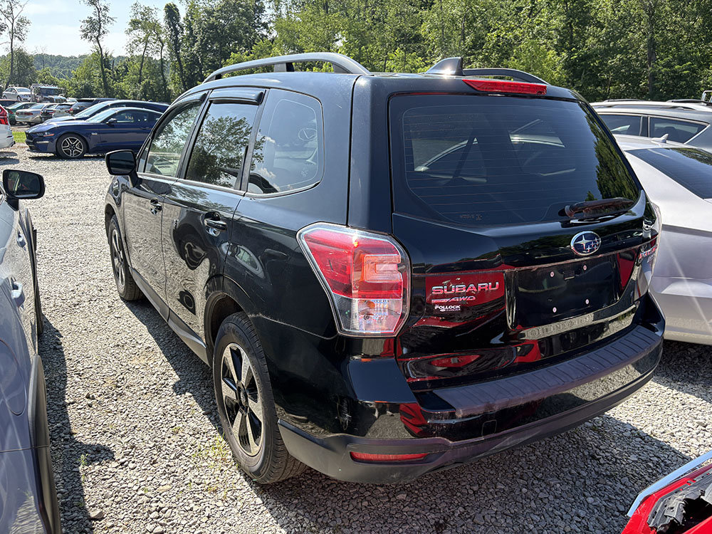 Used 2017 Subaru Forester 2.5i w/ Alloy Wheel Package image 2