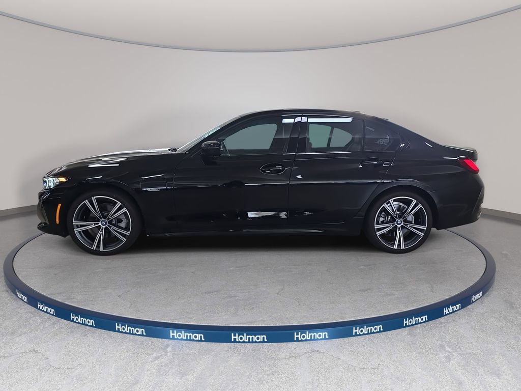 Certified 2023 BMW 330e xDrive w/ Driving Assistance Package image 11