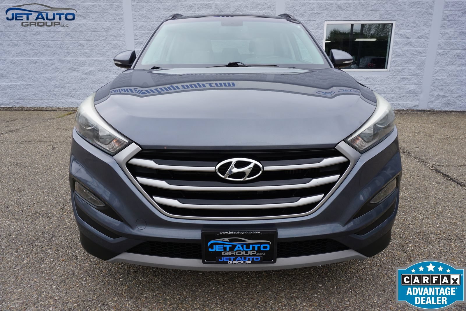 Used 2018 Hyundai Tucson Value AWD/4WD image 2