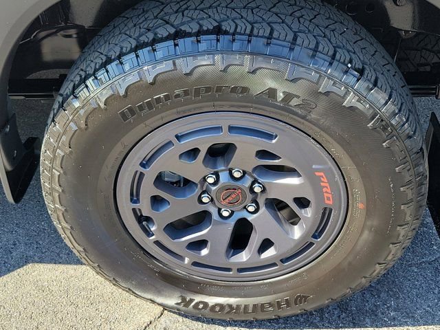 Used 2025 Nissan Frontier Pro-X RWD image 7