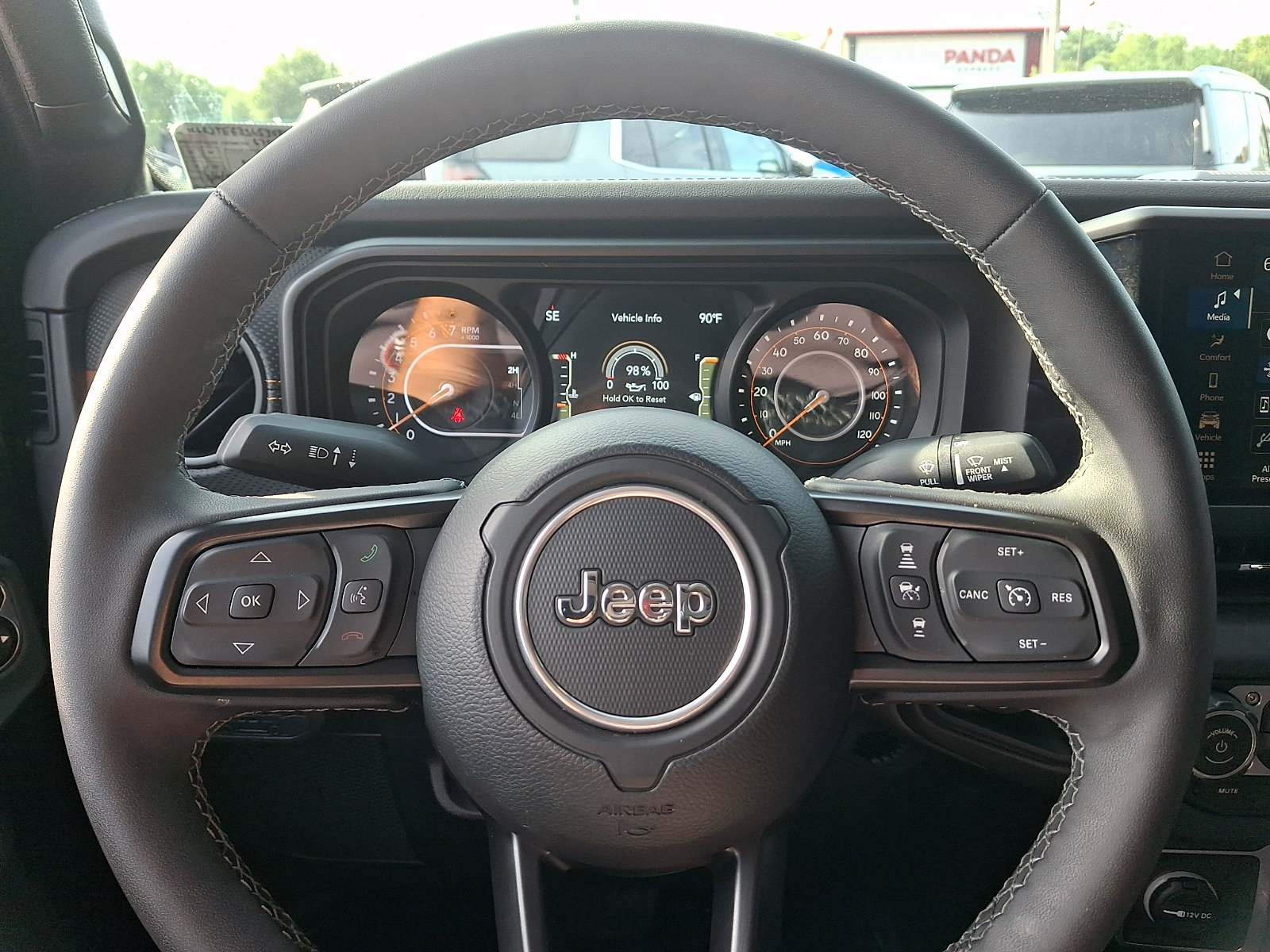 Used 2025 Jeep Gladiator Mojave w/ Safety Group AWD/4WD image 18