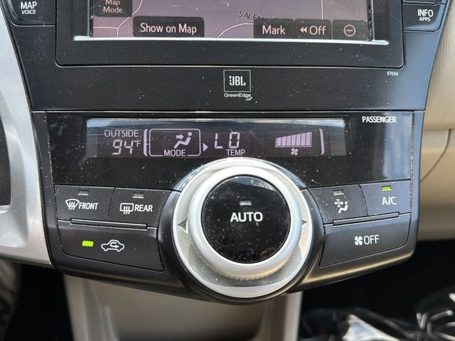 Used 2012 Toyota Prius V Five FWD image 30