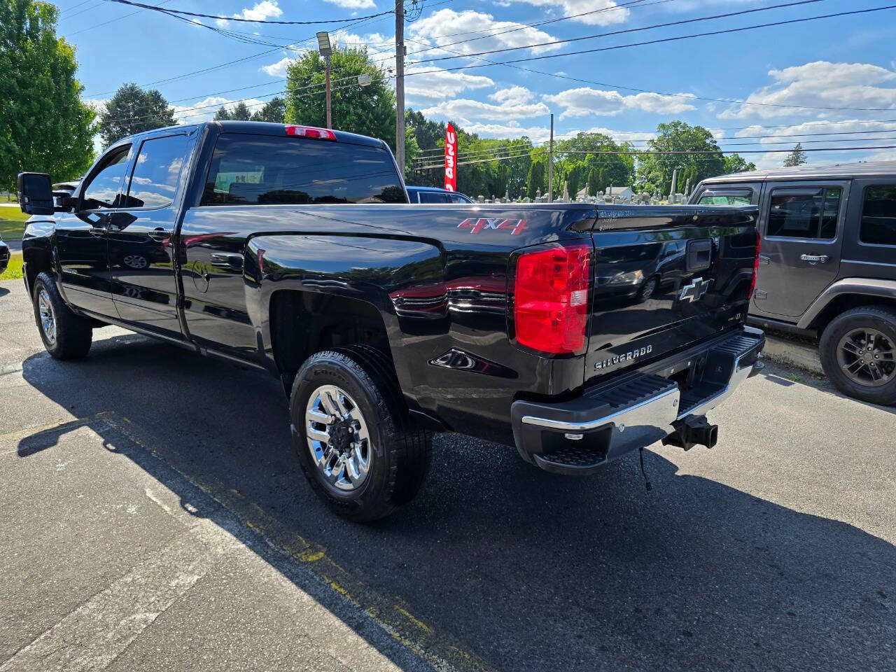 Used 2018 Chevrolet Silverado 3500 LT w/ Snow Plow Prep Package AWD/4WD image 5