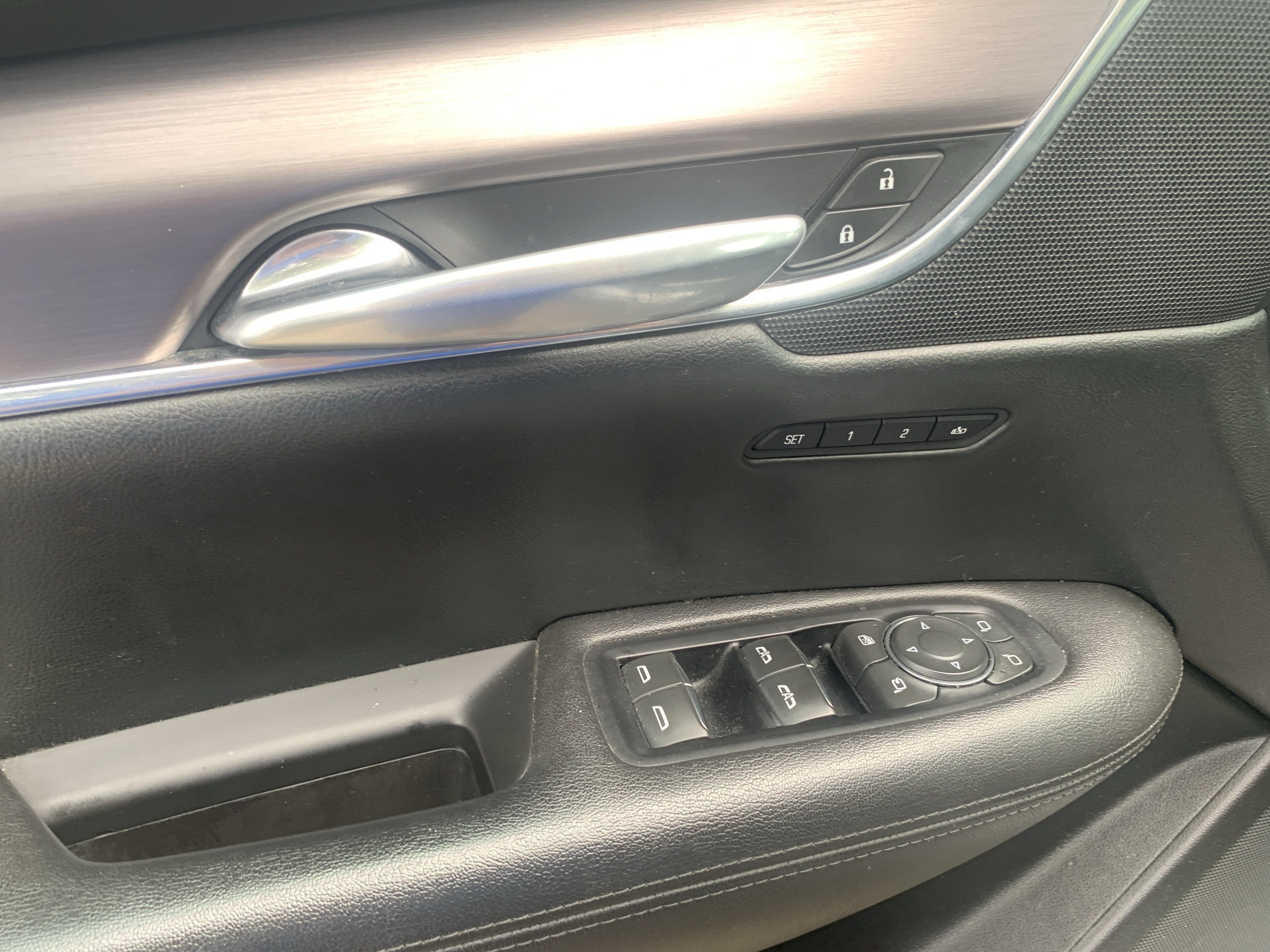 Used 2018 Cadillac XT5 Premium Luxury FWD image 15