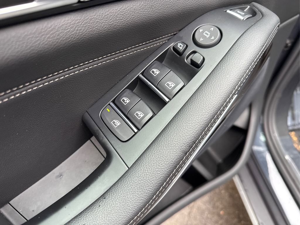 Used 2022 BMW X5 xDrive40i w/ Climate Comfort Package image 38