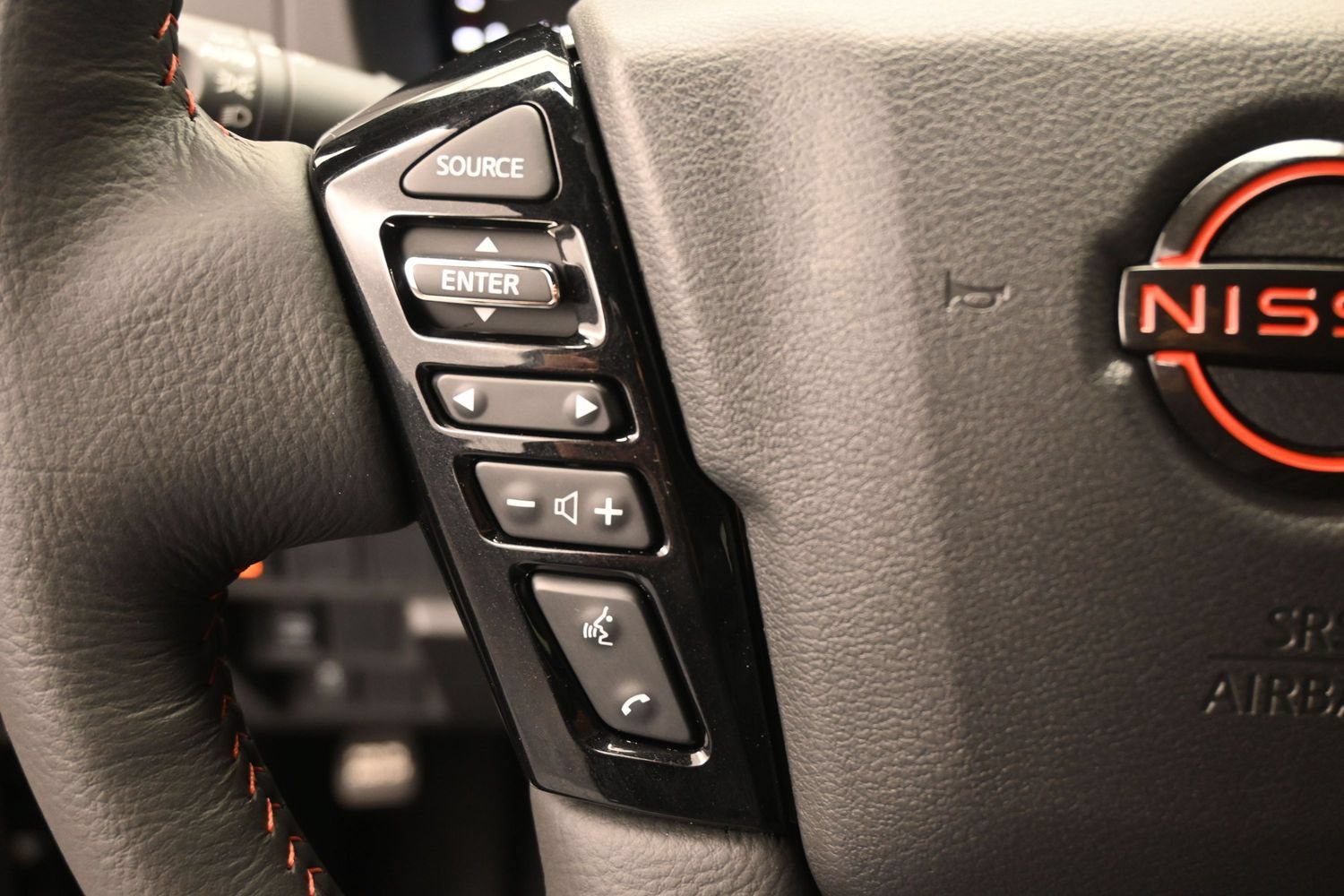 Used 2026 Nissan Frontier Pro-X w/ Pro Premium Package RWD image 7
