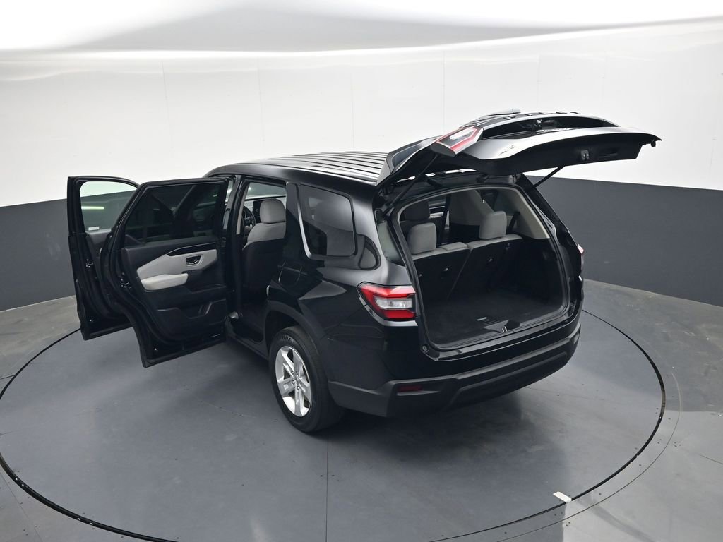 Used 2023 Honda Pilot LX image 38