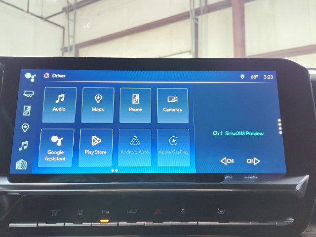Used 2025 Chevrolet Silverado 2500 LTZ w/ LTZ Convenience Package AWD/4WD image 29