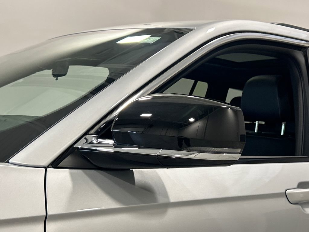 New 2025 Jeep Grand Cherokee Limited image 12