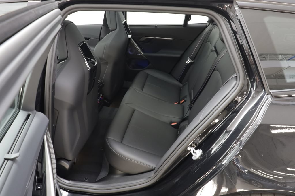 Used 2027 BMW M5 Touring AWD/4WD image 16