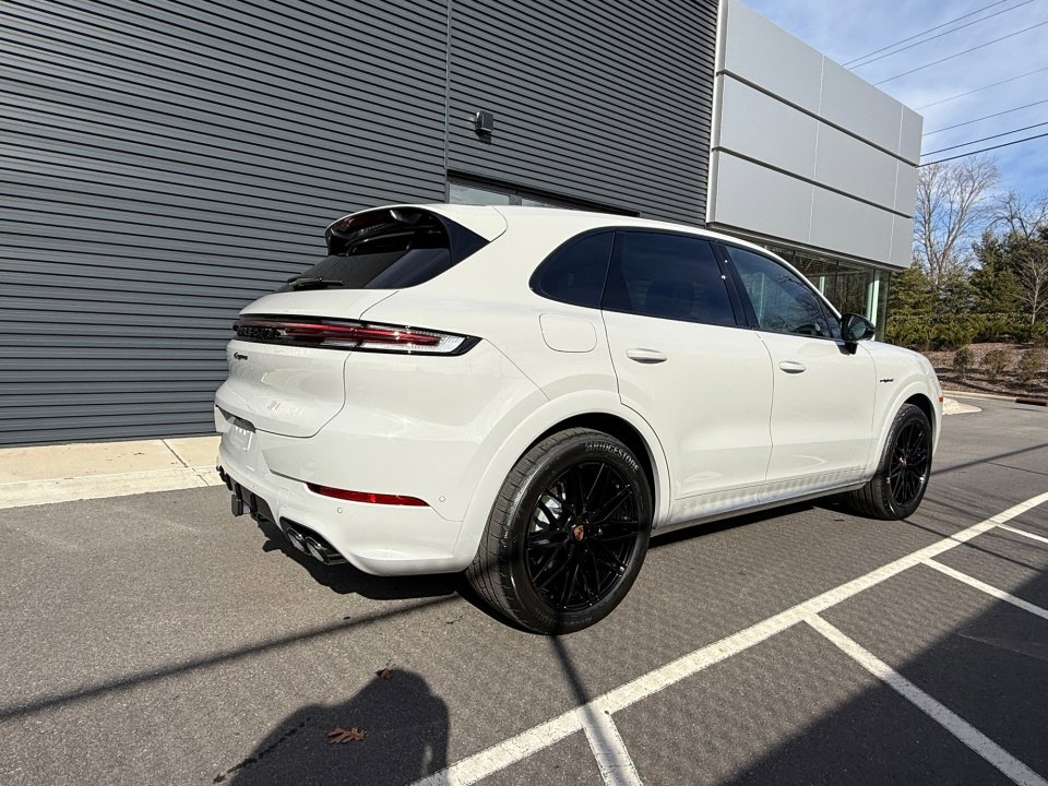 New 2026 Porsche Cayenne E-Hybrid image 7