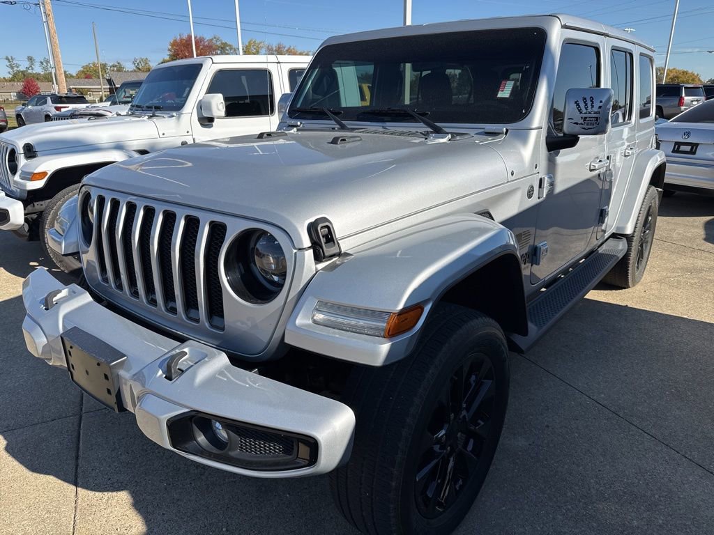 Used 2023 Jeep Wrangler Altitude image 3