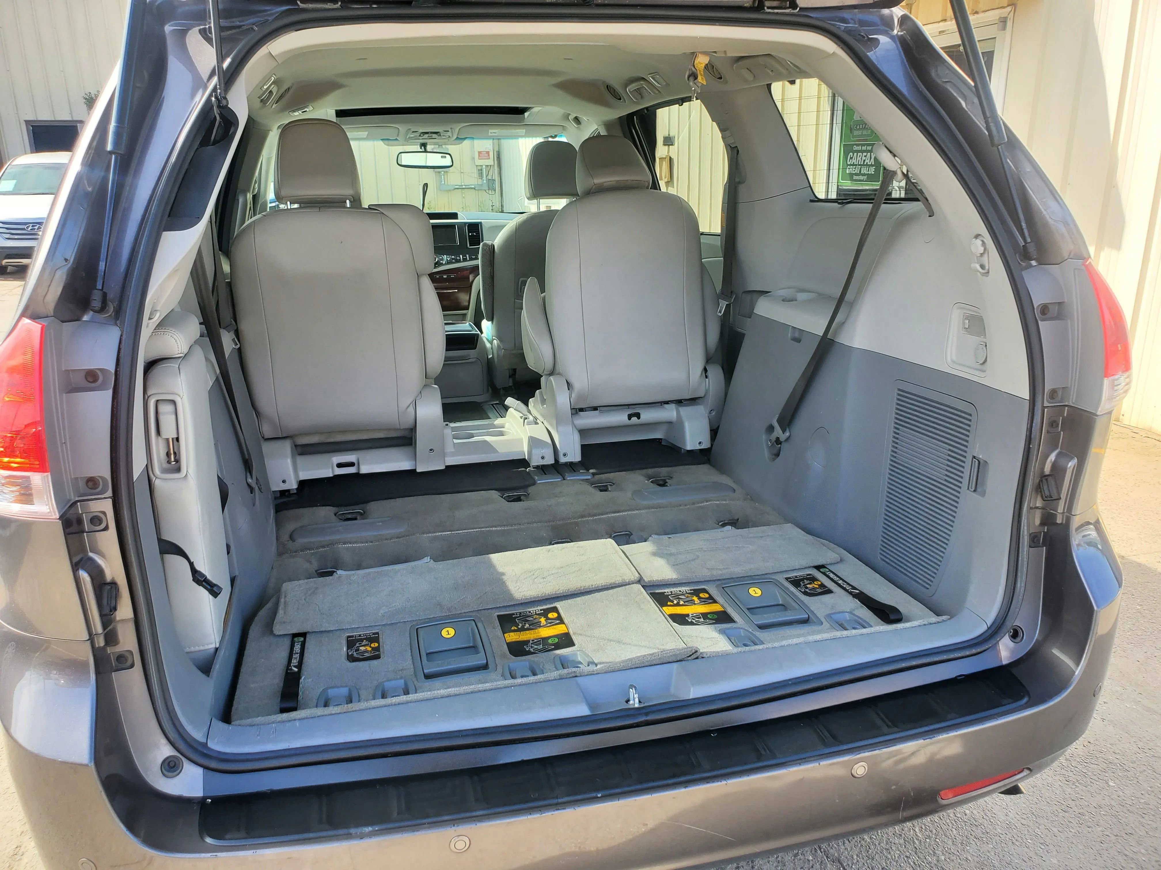 Used 2012 Toyota Sienna XLE w/ XLE Navigation Pkg FWD image 42