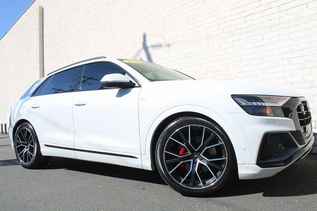 Used 2019 Audi Q8 Prestige w/ Luxury Package image 4