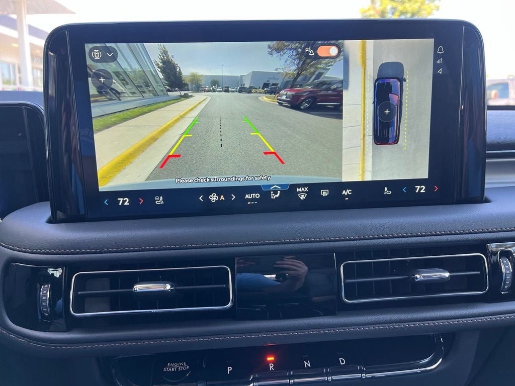 Used 2026 Lincoln Aviator AWD image 32