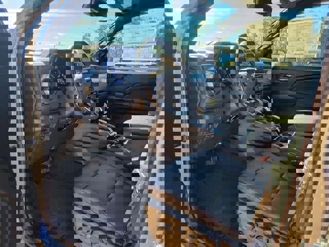 New 2025 Chevrolet Colorado LT w/ LT Convenience Package image 18