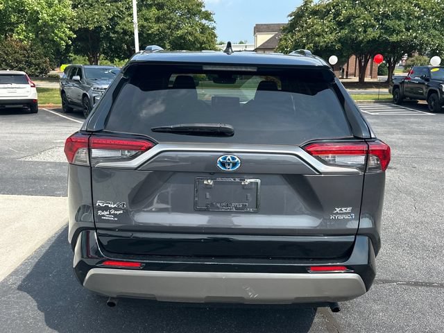Used 2023 Toyota RAV4 XSE AWD/4WD image 4
