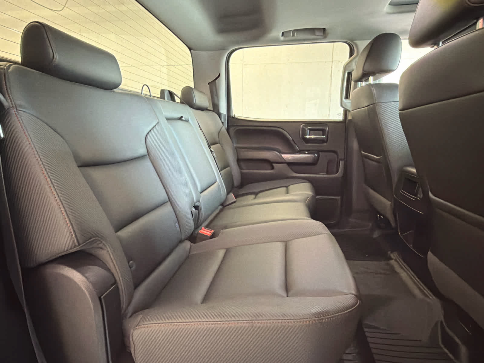 Used 2018 GMC Sierra 2500 SLT w/ Duramax Plus Package AWD/4WD image 33