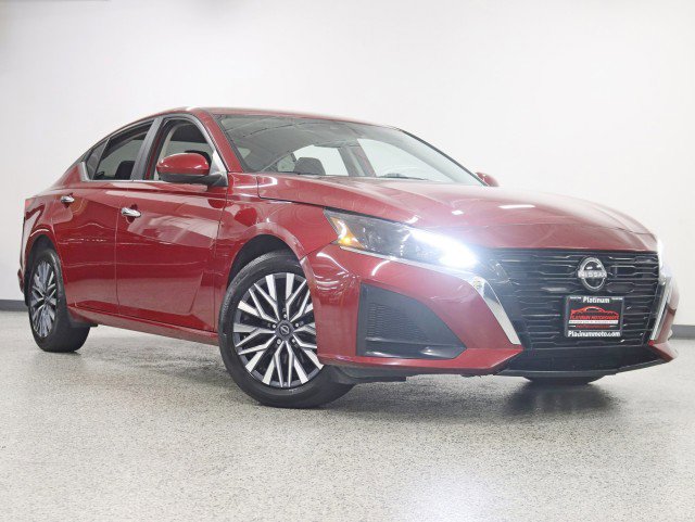 Used 2023 Nissan Altima 2.5 SV image 6